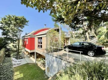Casa · 275m² · 3 Quartos · 2 Vagas · Casa Contemporânea de Alto Padrão - Sofisticação e Conforto!