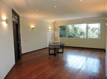 Casa · 550m² · 6 Quartos · 8 Vagas · Magnífica Casa de Alto Padrão com Vista Privilegiada!