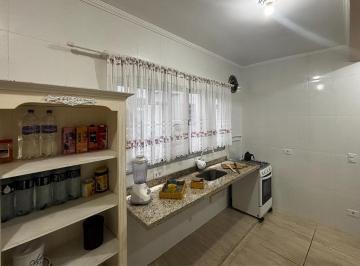 IMG_20260606_185107_000.jpeg · Versátil sobrado para venda em Jardim Caravelas com 5 quartos, sendo 1 suíte, 200m² - remaxares#1IYP