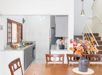 IMG_20260627_001414_000.jpeg · Confortável sobrado para venda em Jardim Caravelas com 5 quartos, sendo 1 suíte, 200m² - remaxares#1
