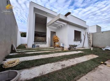 Foto 01 · CASA LINEAR COM 3 QUARTOS SENDO 1 SUÍTE A VENDA NO BAIRRO ENSEADA DAS GAIVOTAS EM RIO DAS OSTRAS RJ