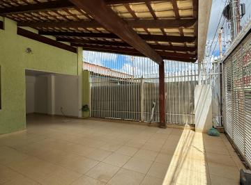 Casa de 4 quartos, Sobradinho · Casa  4 quartos suíte   Quadra 02 de Sobradinho desocupada 