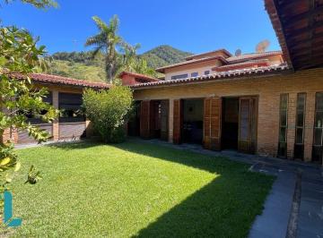 Casa · 211m² · 4 Quartos · 3 Vagas · Casa térrea para Venda na Praia de Barequeçaba, localizada na cidade de São Seba