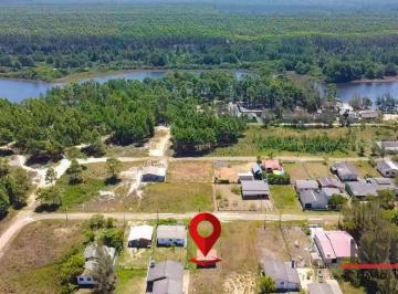 98dbf8a2e31aa6e70a6e3da0831d295db8101fed · Terreno à venda, 300 m² por R$ 82.000,00 - Tapera - Passo de Torres/SC