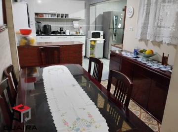 Casa · 227m² · 4 Quartos · 3 Vagas · Sobrado 227 m² Localizado No Bairro Guiomar Santo André - SP 