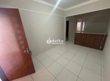 Casa · 250m² · 3 Quartos · 5 Vagas · Casa residencial disponível para Venda no bairro Cidade Jardim em Uberlândia-MG.