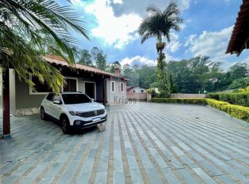 Casa · 321m² · 3 Quartos · 8 Vagas · Excelente Casa Térrea em Localização Privilegiada!