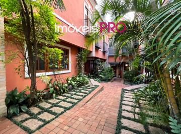 Casa · 145m² · 3 Quartos · 2 Vagas · Linda casinha estilo Village ao lado do metrô Santa Cruz !