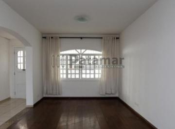 Casa · 210m² · 3 Quartos · Casa a v nada com 3 quartos sendo 1 suíte e 2 vagas de garagem na Vila Morse