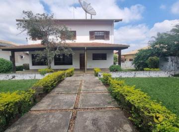 acf402d5ae550c3e5d8e1069f88a2ba1b4c6fa29 · Uma casa campestre e que necessita de uma revitalização, um produto ideal para investidores que enxe
