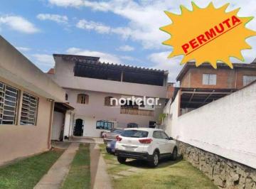 Fachadas · Belo Sobrado na Brasilandia, 310m² de área construída, 4 dormitórios, espaço livre para 10 veículos.