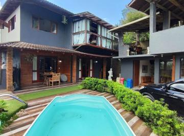 unmzzhm2ntjmzgyxnzjkodhh_md · Casa com 4 quartos, área gourmet, piscina, local privilegiado em Santo Amaro Imp