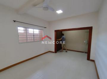 Casa · 200m² · 3 Quartos · 2 Vagas · Casa em  Rua Gabriel Ferreira de Menezes - Núcleo Habitacional Mary Dota - Bauru/SP