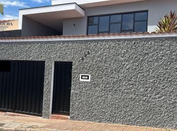 Casa · 3 Quartos · 2 Vagas · Casa Alto Padrão em Centro, Tatuí/SP