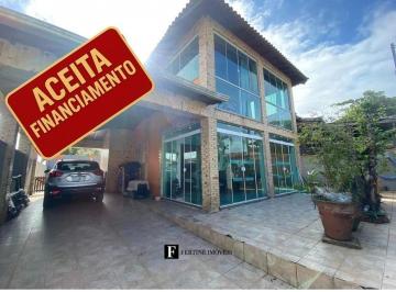 Casa · 233m² · 4 Quartos · 3 Vagas · Sobrado de esquina faixa mar em Shangri-lá