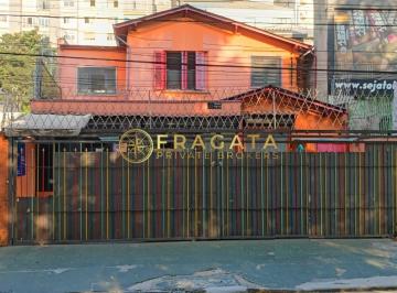 Comercial · 250m² · 4 Vagas · São Paulo - Bairro Pacaembu - Sobrado Comercial 250 m², 11 salas e 4 vagas.