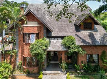Casa · 788m² · 4 Quartos · 10 Vagas · Casa de vila para venda com 4 suítes, 788m² AC, 1104,0² área de terreno - 10 vagas.