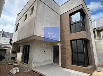Foto 02 · Sobrados Triplex de Alto Padrão no Condomínio Residencial San Pietro em Curitiba: Luxo, exclusividad