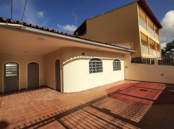 Casa de 3 quartos, Taguatinga · QSD 27 – 200M² – PRÓXIMA AO METRÔ, TAGUATINGA SHOPPING E ATACADÃO