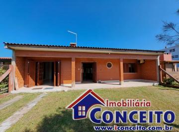 Casa de 2 quartos, Imbé · C422 - Excelente residência em ótima localização em Mariluz