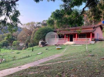 Rural · 4 Quartos · 1 Vaga · Chácara à venda em Araçariguama/SP
