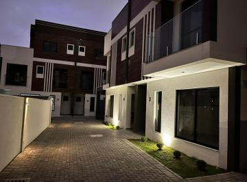 Casa de 4 quartos, Curitiba · Casa de alto padrão em cond fechado Vila Isabel/Portão