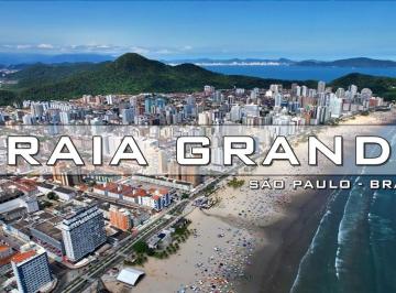 Apartamento de 2 quartos, Praia Grande ·  Apartamento com 2 Dormitórios (1 Suíte) na Guilhermina – Praia Grande/SP