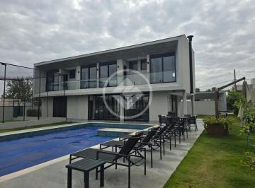 Casa · 497m² · 4 Quartos · 8 Vagas · CASA EM CONDOMÍNIO FECHADO - PORTEIRA FECHADA