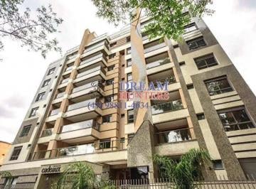 Apartamento · 142m² · 2 Quartos · 2 Vagas · Cobertura Duplex de 142m² no bairro Ahú, com 2 suítes, 4 banheiros e 2 vagas de garagem
