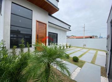 Casa · 78m² · 3 Quartos · 4 Vagas · Casa em Rua Alfredo Tavares - Centro - Barra Velha/SC