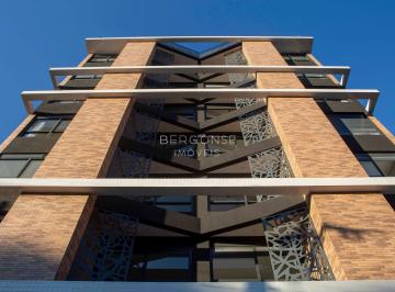 Apartamento · 121m² · 3 Quartos · 2 Vagas · Apartamento localizado no Mercês, Edificio COPPA e
