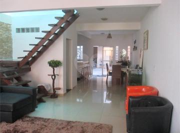 Casa · 200m² · 5 Quartos · 2 Vagas · Casa de vila com 5 quartos à venda em Vila alexandria - SP