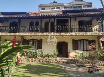 Casa · 600m² · 4 Quartos · 2 Vagas · CASA NO BOSQUE DA BOIUNA