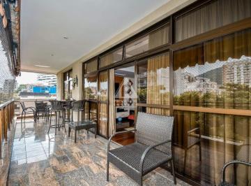 varanda · Lindo apartamento com varandão em rua tranquila nas Laranjeiras
