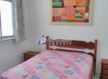 PRIVILEGIO IMOVEIS VENDE · Excelente conjugado em Copacabana