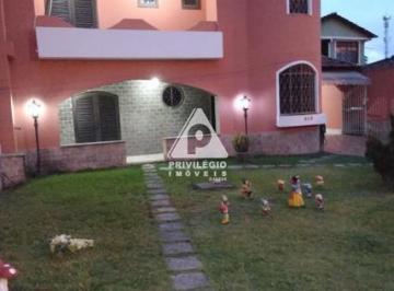 Frente · Casa Residencial, em lugar bucólico de Jacarepaguá.