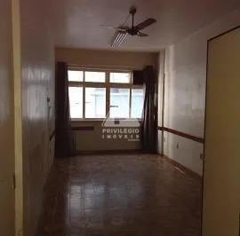 Comercial · 27m² · Sala frente para Gonçalves Dias,