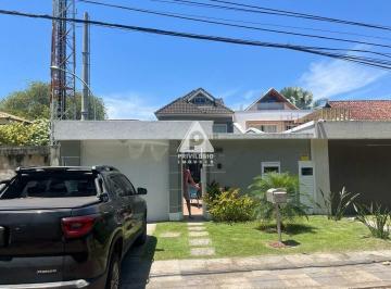 Casa · 378m² · 5 Quartos · 4 Vagas · Casa maravilhosa Condominio Rio Mar 5 quartos 4 vagas.Modernizada com placa solar . 378 mts