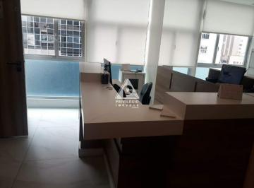 Comercial · 64m² · Sala Comercial Frente (3 Salas) no Centro – Saída Metrô Carioca | 64m²