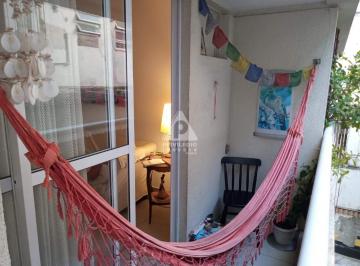 Apartamento · 74m² · 2 Quartos · 1 Vaga · Excelente apartamento de dois quartos com varanda em Laranjeiras