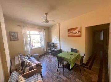 Sala ·  Apartamento com 3 quartos, 3 banheiros, área de serviço e um comodo para dispensa, possui vaga.