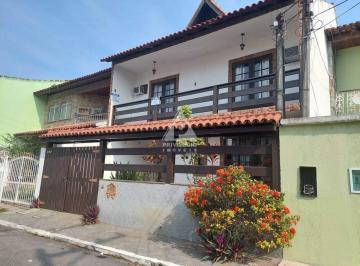 Casa · 278m² · 5 Quartos · 4 Vagas · Casa em ótimo condomínio na Taquara !