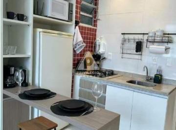 Apartamento · 22m² · 1 Quarto · Oportunidade! Studio reformadisimo vista mar pronto para investidores!