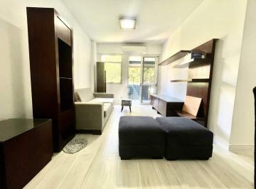Apartamento · 100m² · 3 Quartos · 2 Vagas · 3 quartos sendo 1 suite, varandão, 2 vagas, portaria 24H, todo reformado para entrar e morar.