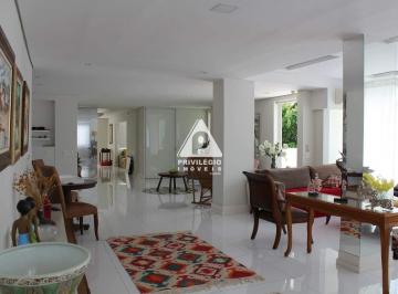 Apartamento · 585m² · 5 Quartos · 5 Vagas · Jardim Oceânico: Magnífica Cobertura Duplex 585m² - Quadra da Praia e Vista!