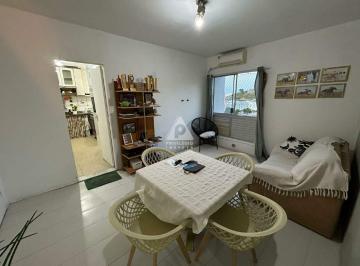 Apartamento · 69m² · 2 Quartos · 1 Vaga · Apartamento 2 quartos, com dependência e vaga a venda.