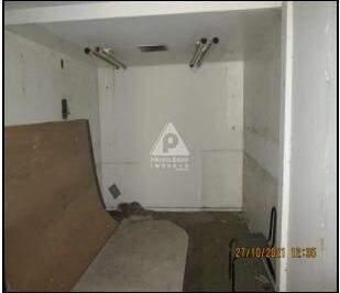 Comercial · 115m² · Conjunto de 04 salas comerciais, em Copacabana.