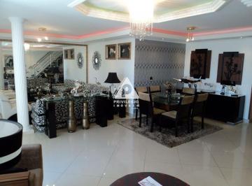 Apartamento · 430m² · 6 Quartos · 3 Vagas · Linda cobertura com vista panorâmica toda decorada 