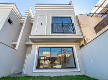 Casa · 205m² · 3 Quartos · 2 Vagas · Casa à venda no centro de Balneário Camboriú
