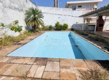 Casa · 270m² · 3 Quartos · 3 Vagas · Casa térrea no bairro Tatuapé com piscina.